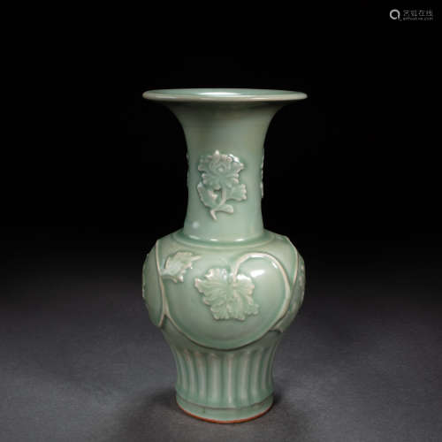 CHINESE LONGQUAN WARE VASE,  SONG DYNASTY