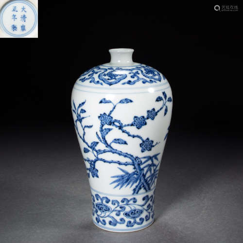 CHINESE PORCELAIN BLUE AND WHITE PLUM VASE, QING DYNASTY