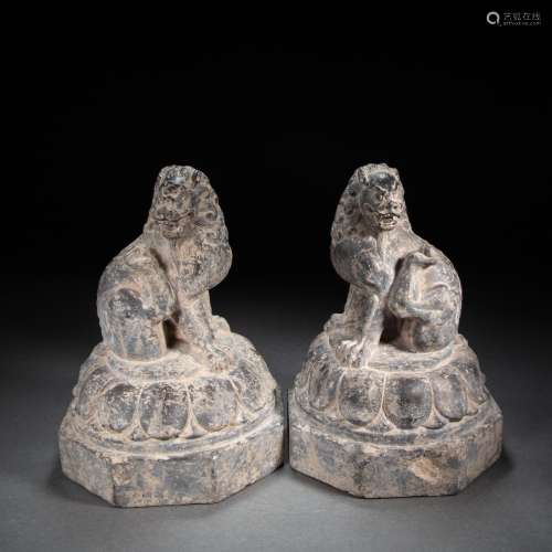 A PAIR OF CHINESE STONE LIONS, TANG DYNASTY