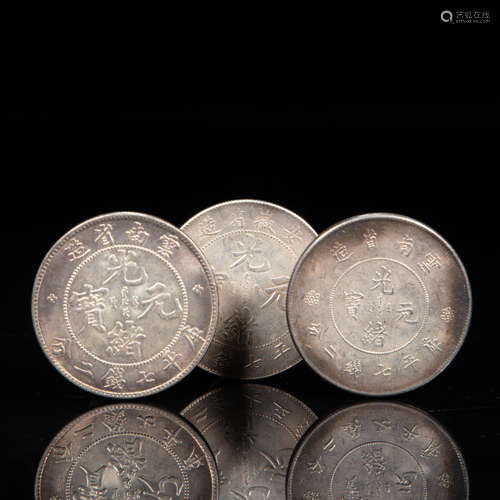 A SET OF REPUBLIC OF CHINA SILVER DOLLARS