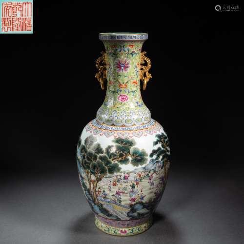 CHINESE PORCELAIN MULTICOLORED AMPHORA,  QING DYNASTY