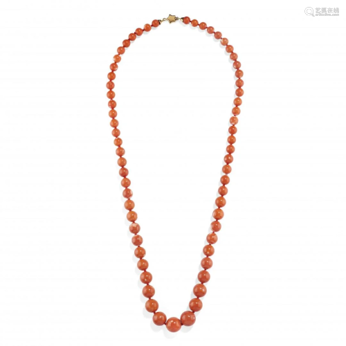 Momo coral necklace
