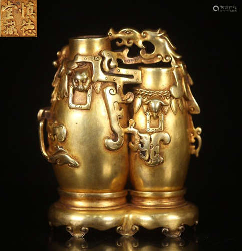 SHENDETANGZHI MARK COPPER VASE CARVED WITH DRAGON