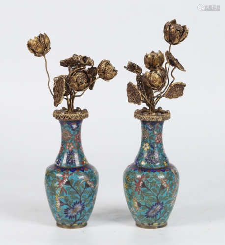 PAIR OF CLOISONNE VASE WITH FLOWER PATTERN