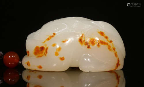 HETIAN WHITE JADE BEAST PENDANT