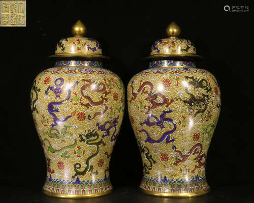 DAQINGQIANLONGNIANZHI MARK CLOISONNE JAR PAIR