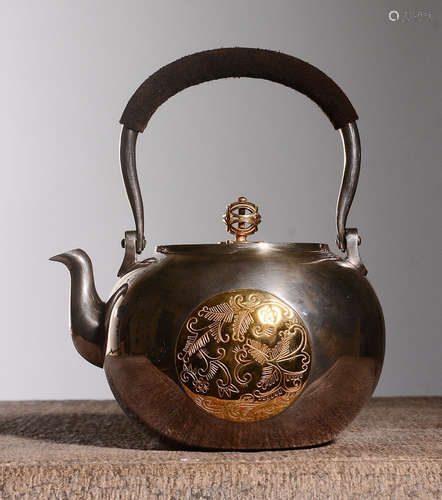 SILVER POT CARVED WITH PATTERN