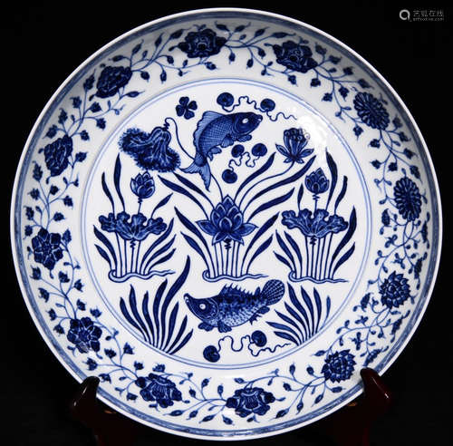 BLUE&WHITE GLAZE PLATE PAINTED WITH FISH&LOTUS