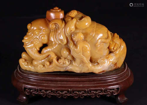 TIANHUANG STONE ORNAMENT CARVED WITH ELEPHANT