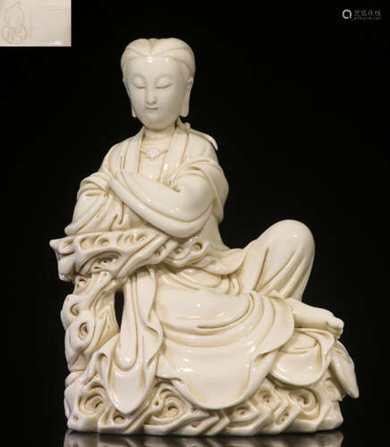 DEHUAHECHAOZONG MARK WHITE GLAZE GUANYIN BUDDHA