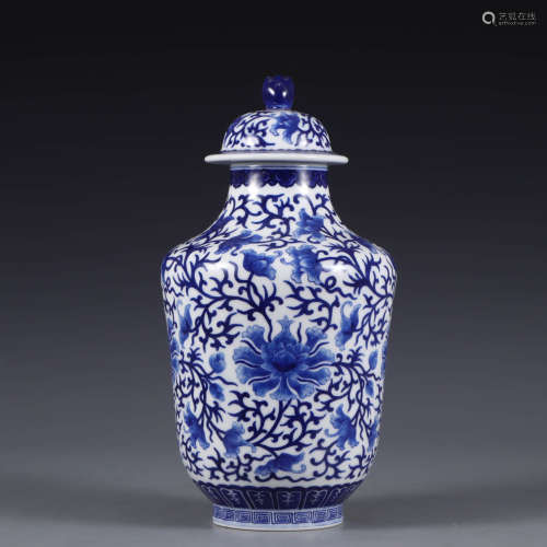 A Blue and White interlocking flowers jar and cover