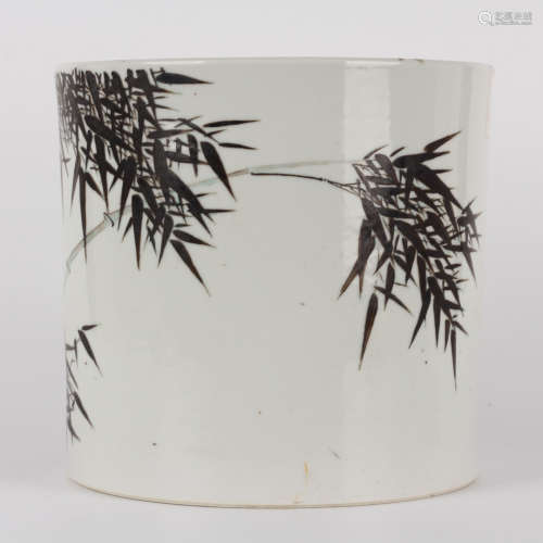 A grisaille bamboo porcelain brushpot