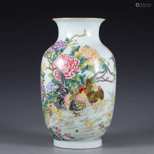 A Famille rose children lantern-shaped vase
