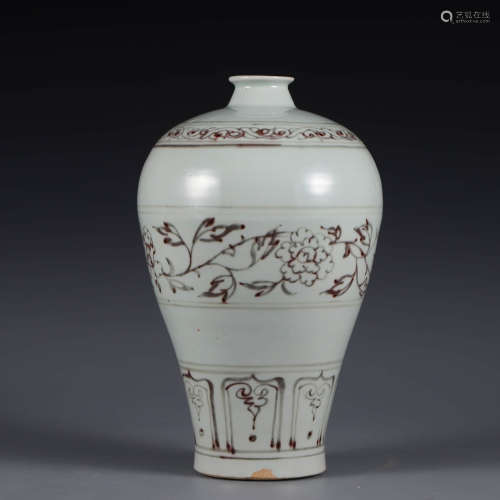 An underglazed-red flowers meiping vase
