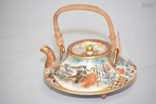 19-20th C. Japanese Porcelain Satsuma Teapot