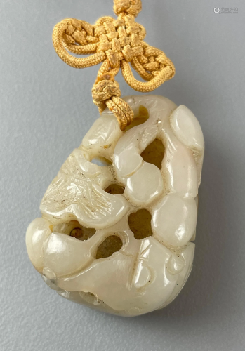 Chinese Nephrite Jade Carved Reticulated Pendant