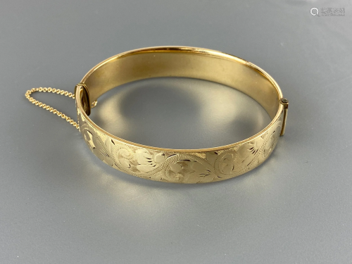 9K Gold Engraved Bracelet