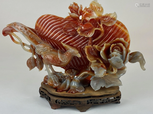 Large Chinese Agate Carved Bird Figural Group