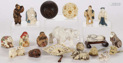 CHINESE AND JAPANESE CARVED OBJECTS