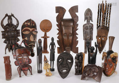 CARVED ETHNIC ART GROUP