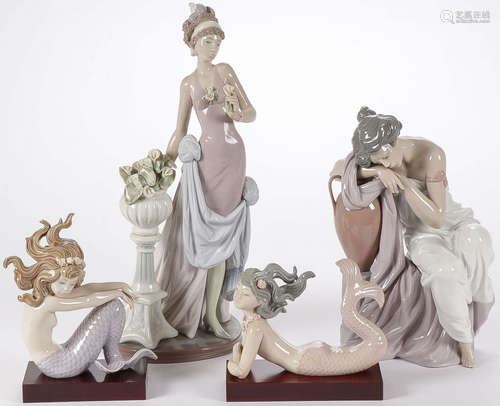 FOUR LLADRO FIGURINES