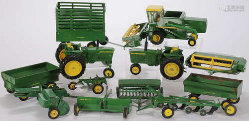 JOHN DEERE TOYS