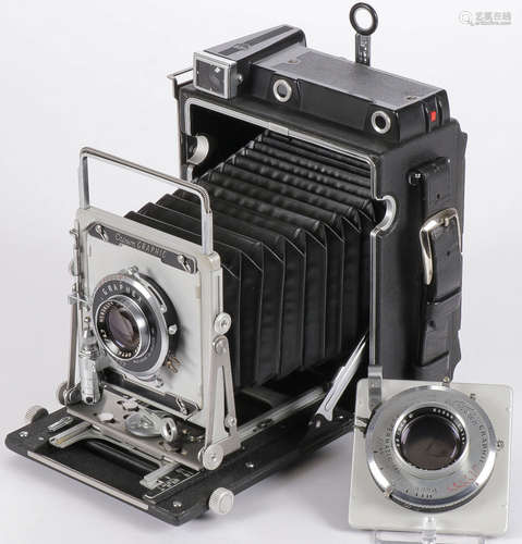 CROWN GRAPHIC GRAFLEX CAMERA AND LENS