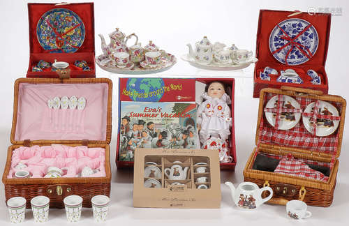 7 CHILDREN'S TEA SETS