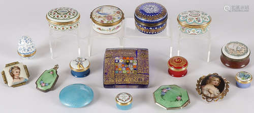 GROUP OF MINIATURE BOXES & MORE