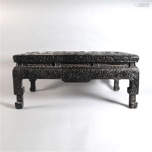 A CHINESE LARGE HAND-CRAFTEDED CINNIBAR TABLE