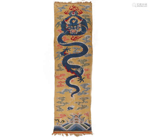 A CHINESE VERTICAL HAND EMBROIDERY SCROLL