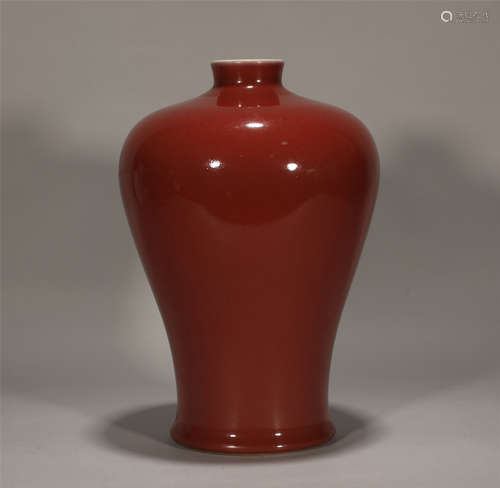 A CHINESE ROUGE GLAZE PORCELAIN PLUM VASE