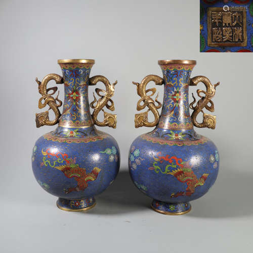 A PAIR OF CHINESE CLOISONNE BRONZE VASES