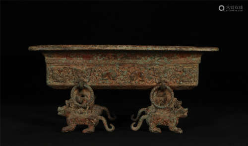 A CHINESE VINTAGE BRONZE PLATE 