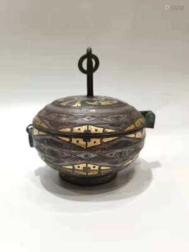 chinese bronze box with lid