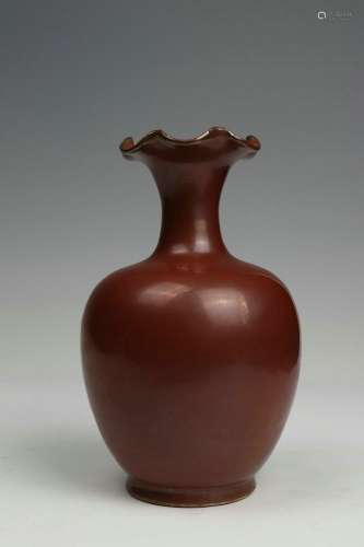 chinese brown glazed porcelain foliate-form vase vase