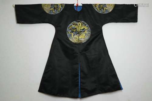chinese court robe