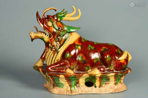 chinese sancai porcelain beast ornament