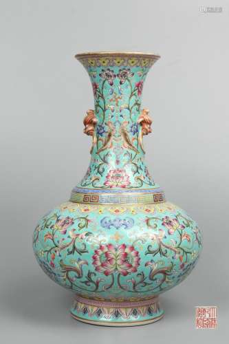 chinese green-ground porcelain vase