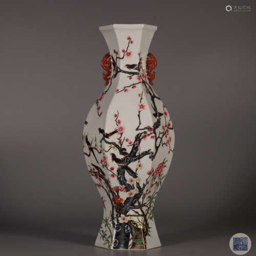 chinese famille rose porcelain six-ribbed vase