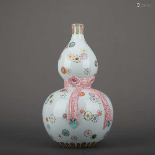 粉彩花卉紋葫蘆瓶