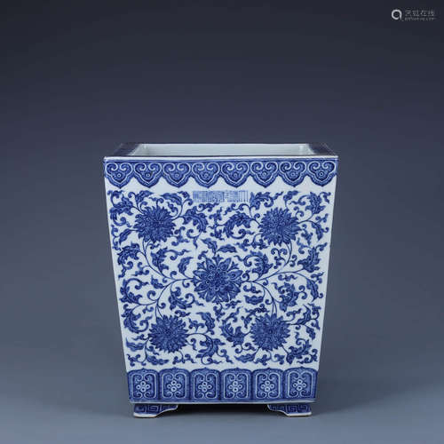 A Blue And White Interlocking Lotus Square Alms Bowl