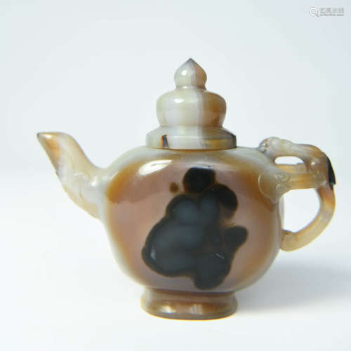 An Agate Lingzhi-Handle Teapot