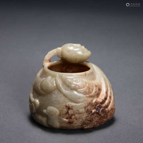 A Gray Jade Relief-Decorated Water Coupe