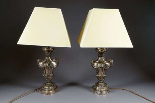 Paire de grandes lampes de table Baroque.