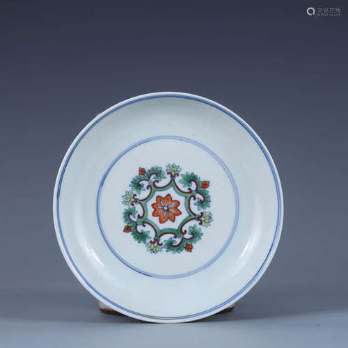 A Doucai Floral Porcelain Plate