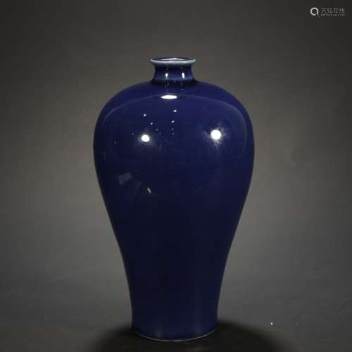 A CHINESE BLUE-GLAZED VASE,MEIPING