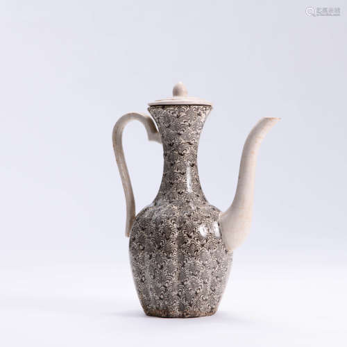 A Wood Grain Porcelain Ewer