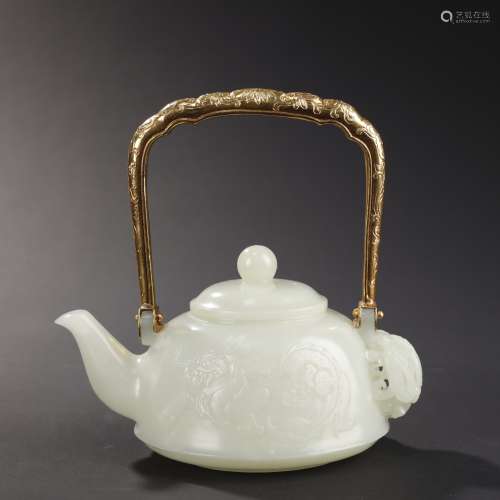 A CHINESE HETIAN JADE TEA POT