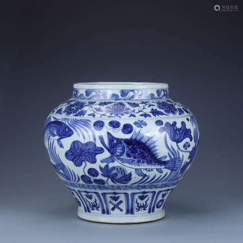 A Blue And White Fishes&Algae Jar